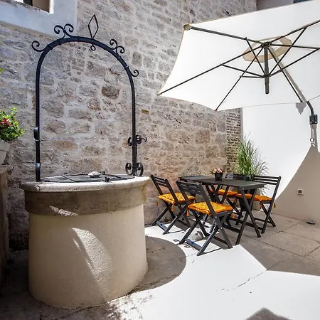 Carera Deluxe Apartman