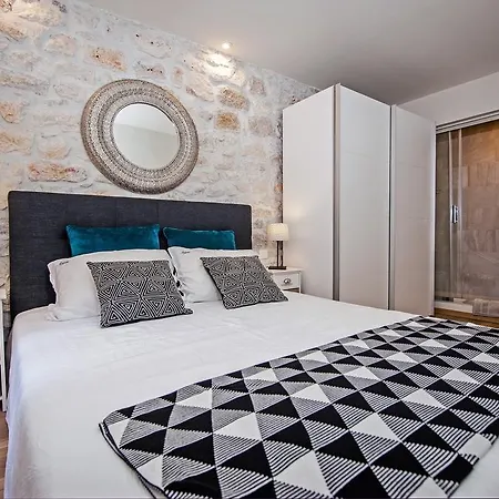 Carera Deluxe Rovinj *